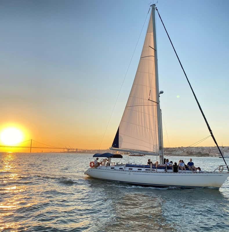 Lisbon: Sailing Tour on the Tagus River